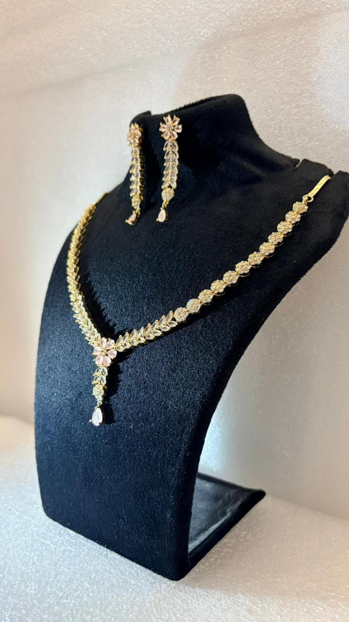 Aurora Vine Necklace Set 4