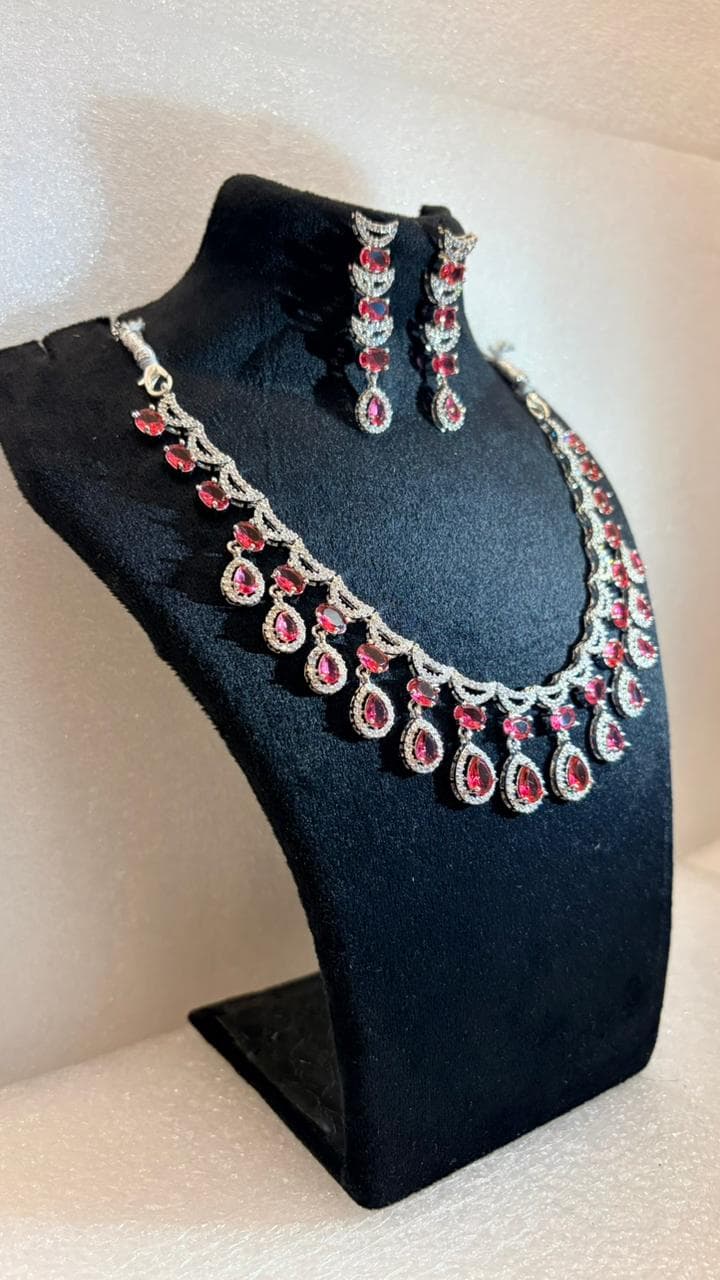 Crimson Royale Elegance Set 4
